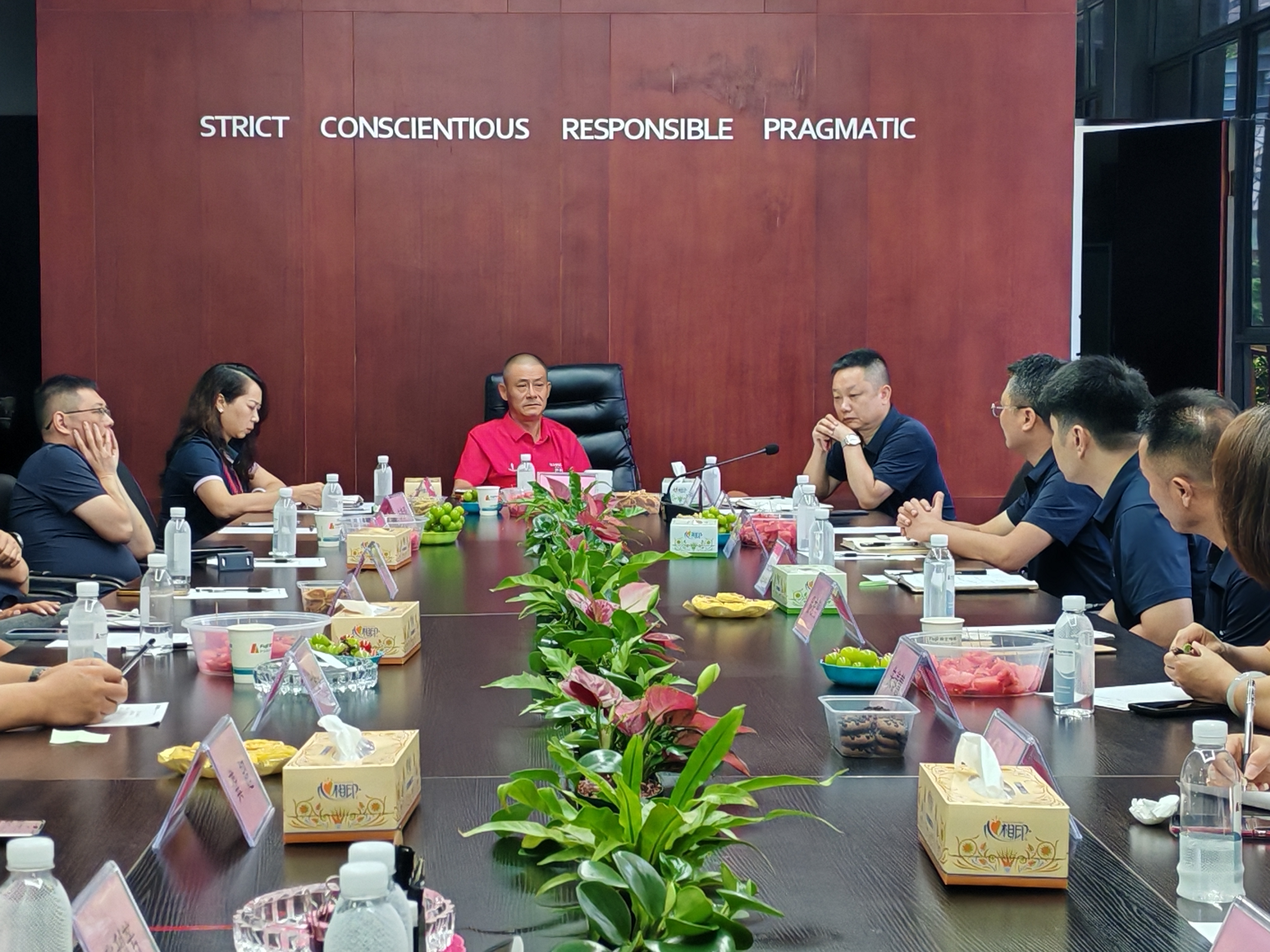 破局前行,聚力攻坚 | XK平台_XK(中国)一站式服务平台
年中总结规划会 破局前行,聚力攻坚 | XK平台_XK(中国)一站式服务平台
年中总结规划会